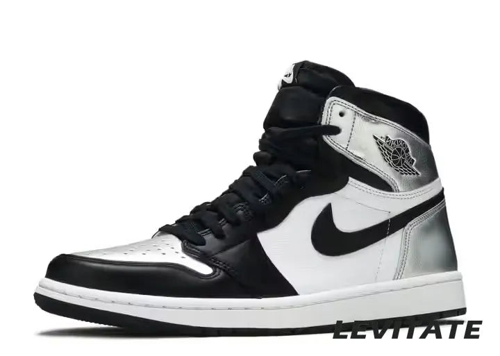 Nike Air Jordan 1 Retro High 'Silver Toe' Womans