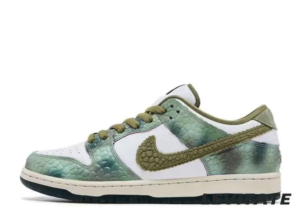 Nike SB Dunk Low "Alexis Sablone Chameleon"